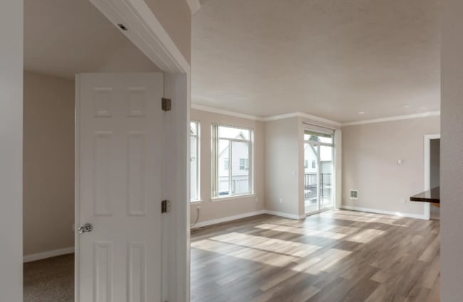 Building Photo - 22855 E Country Vista Dr