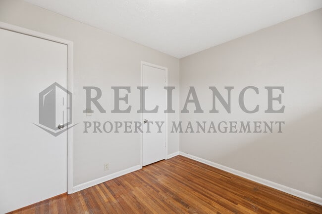 Building Photo - 5106 E Pawnee St