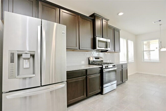 Building Photo - 2218 Golden Bay Ln