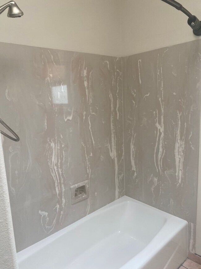 Building Photo - Beautiful home located in rio rancho