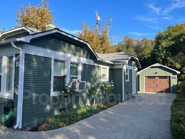 Building Photo - 151 Berverdor Ave