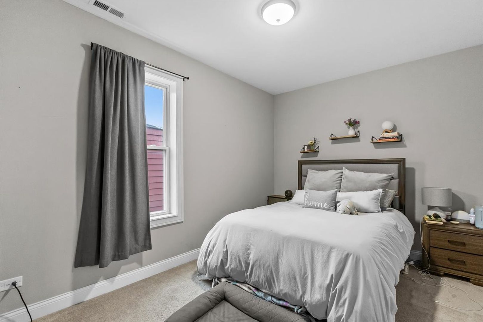 Building Photo - 2418 W Medill Ave