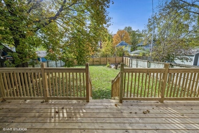 Building Photo - 3 Bedroom Large House for Rent