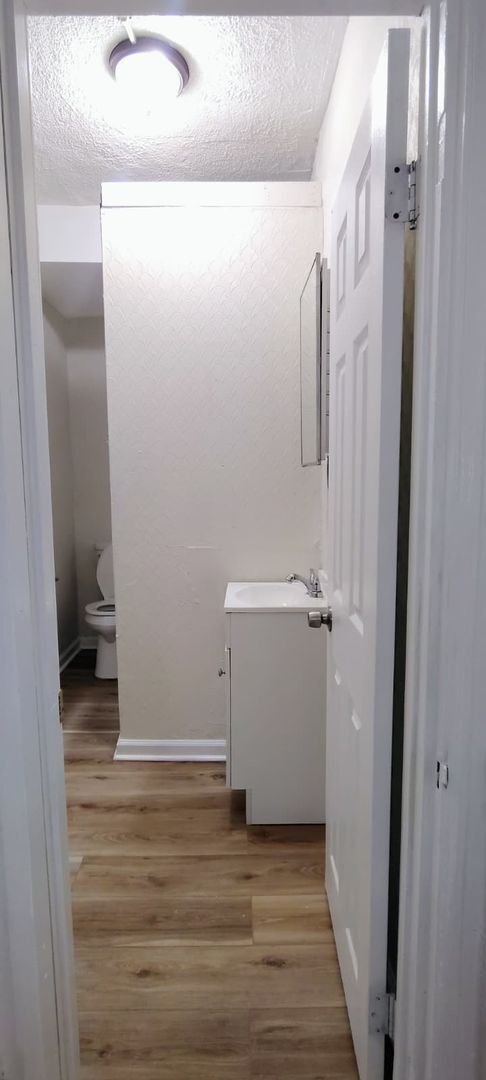 Building Photo - Charming 3BR Home in Pittsburgh