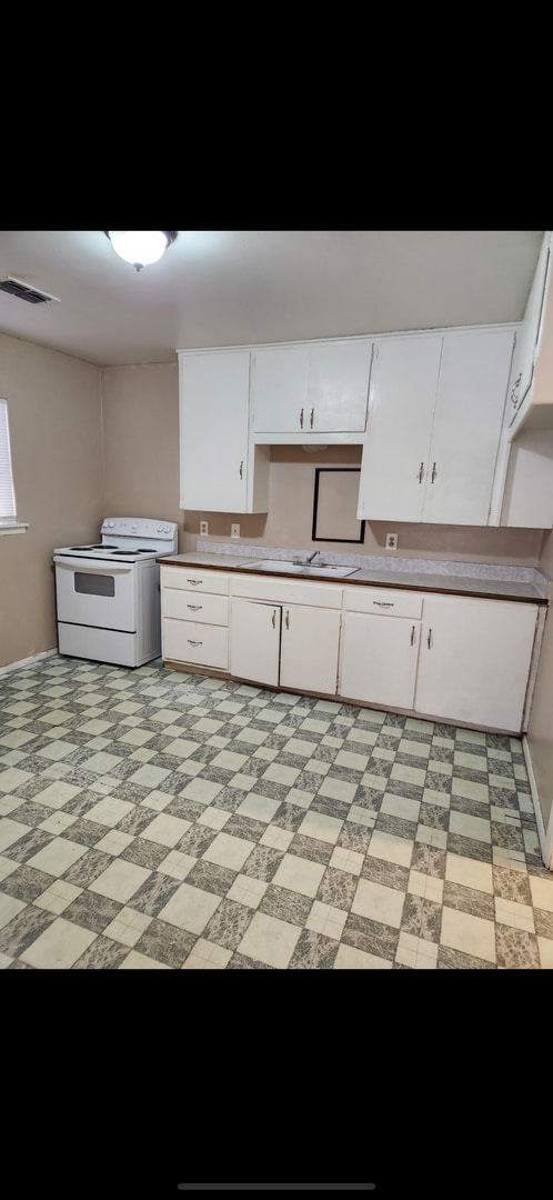 Building Photo - Located in Canyon 2/1 Owner pays water 1/2 OFF 1ST MONTHS RENT!!