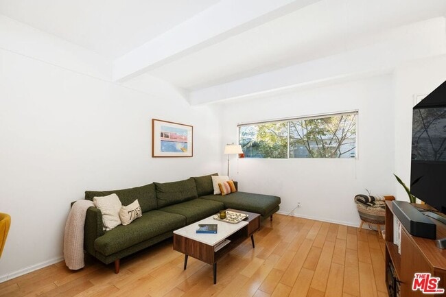 Building Photo - 4040 Grand View Blvd