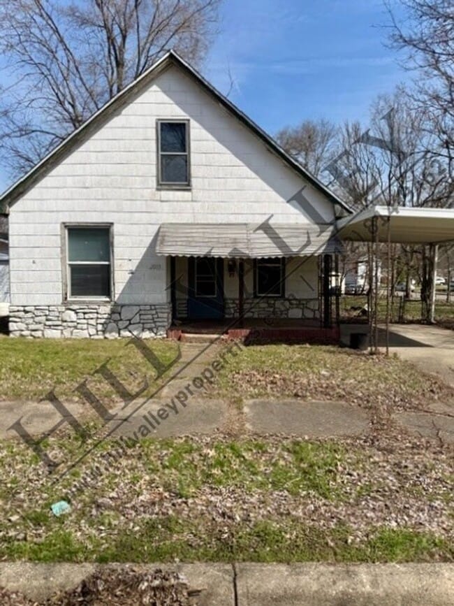 Building Photo - One Bedroom Home