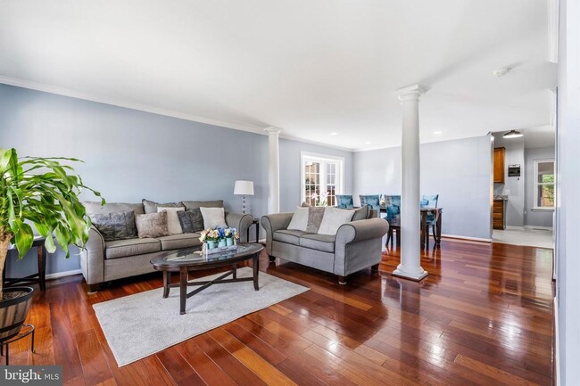 Building Photo - 13922 Rutgers Ct