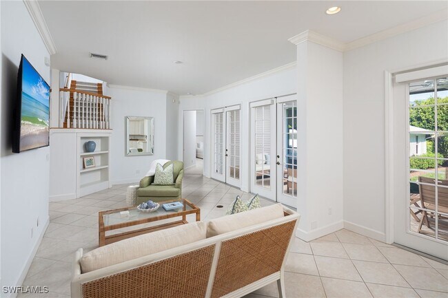 Building Photo - 155 1st Ave S