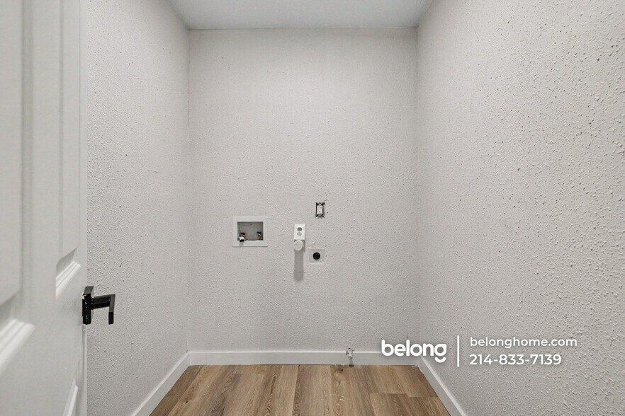 Building Photo - 603 W Pembroke Ave