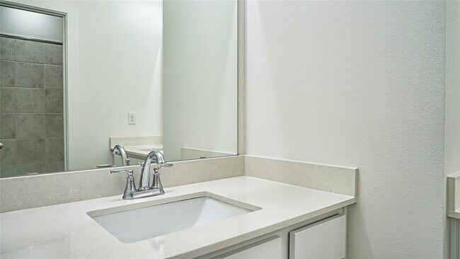 Building Photo - 7102 Grassland Vis Ln