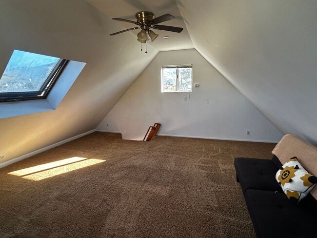 Building Photo - **Price Reduction** Spacious Studio w/ Large Upstairs Loft