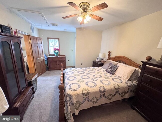 Building Photo - 2209 Shartlesville Rd