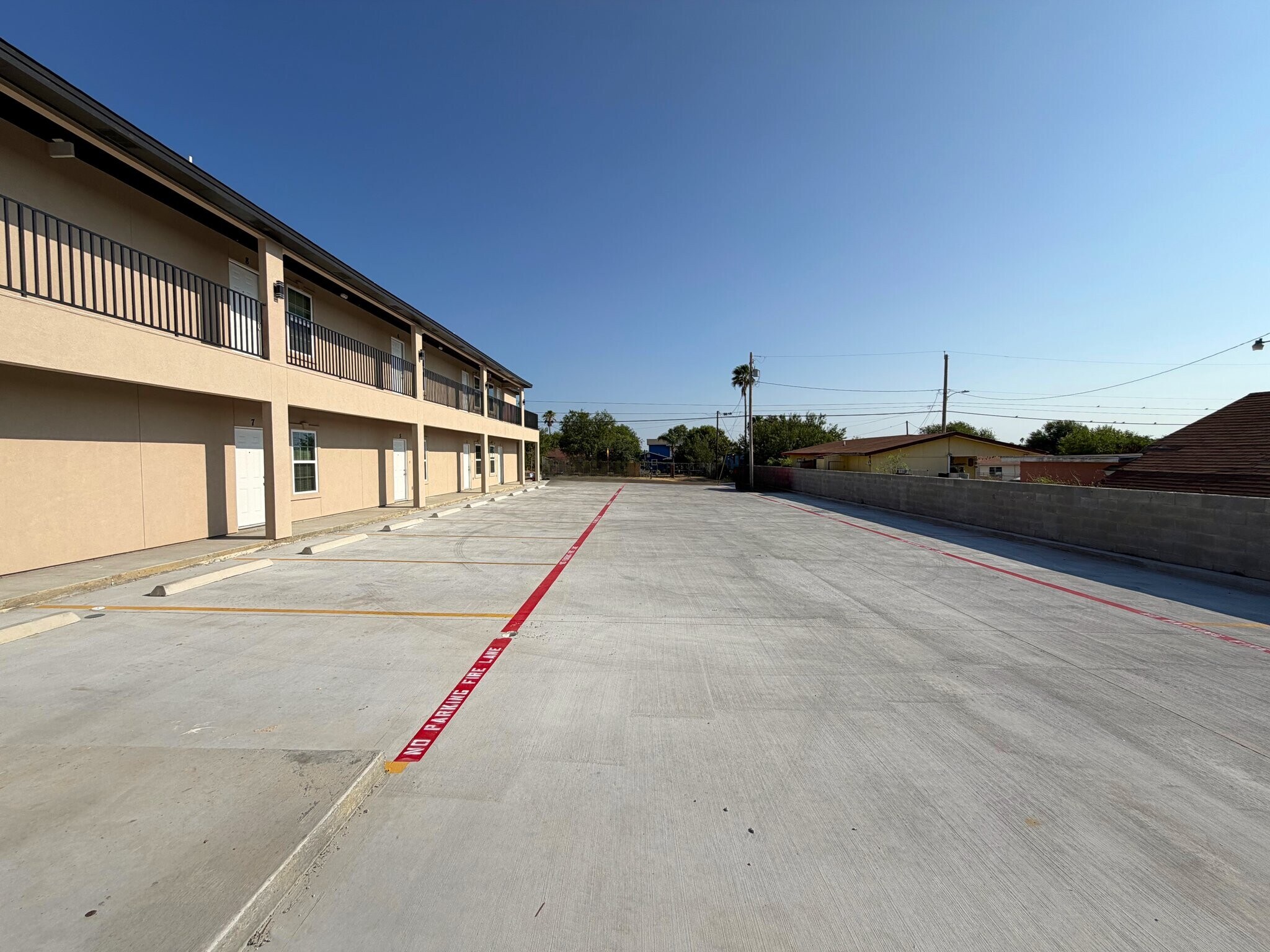 Building Photo - 2909 San Luis St