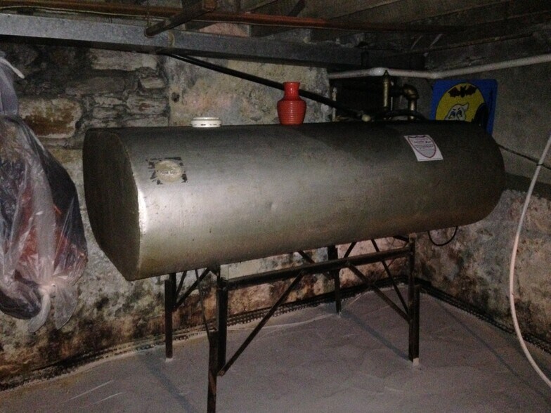 Oil Heat - Budget $ - 2763 Mount Carmel Ave