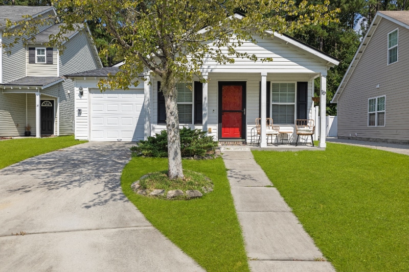 Building Photo - 16 Ristona Dr