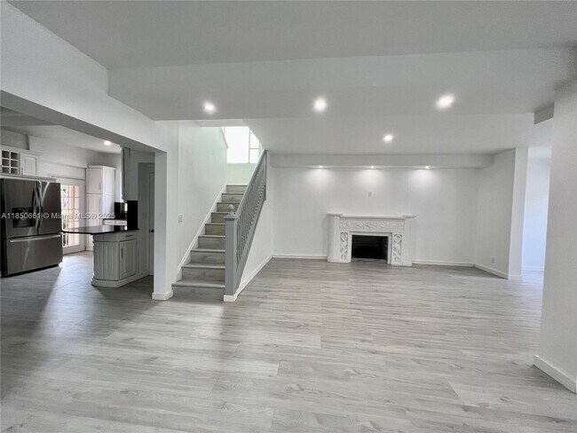 Building Photo - 1336 SW 14th St