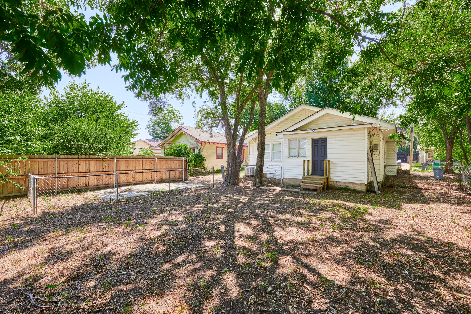 Building Photo - 323 NW 26th St