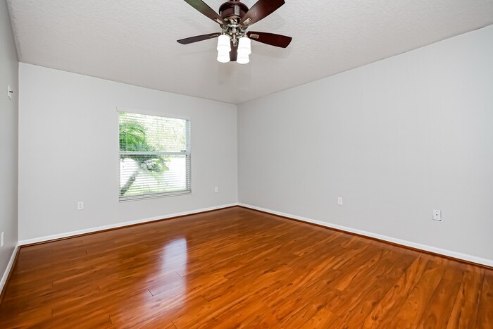 Building Photo - 1012 Heron Ct