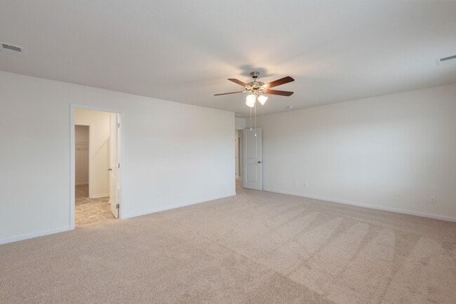Building Photo - 5513 English Holly Wy