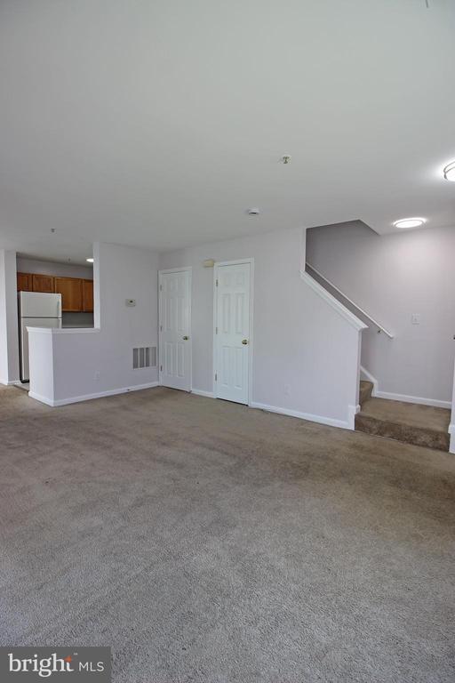 Building Photo - 622 Sprite Way