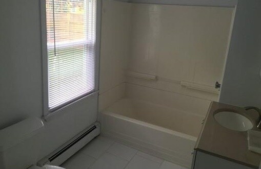 Building Photo - 37 Fairmont St