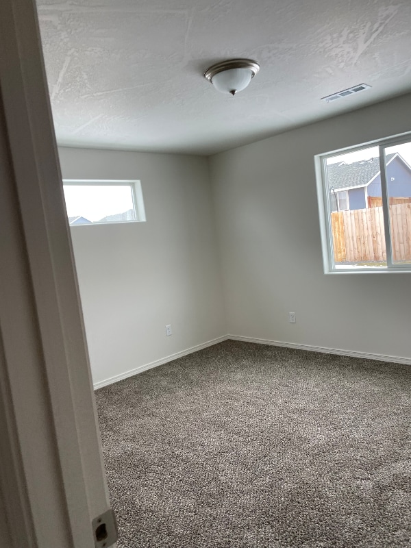 Building Photo - 1328 W Javelin St