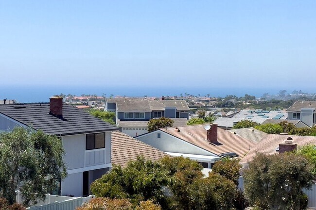 Building Photo - 33925 Faeroe Bay