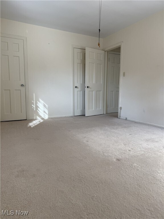 Building Photo - 13781 Cedar Rd