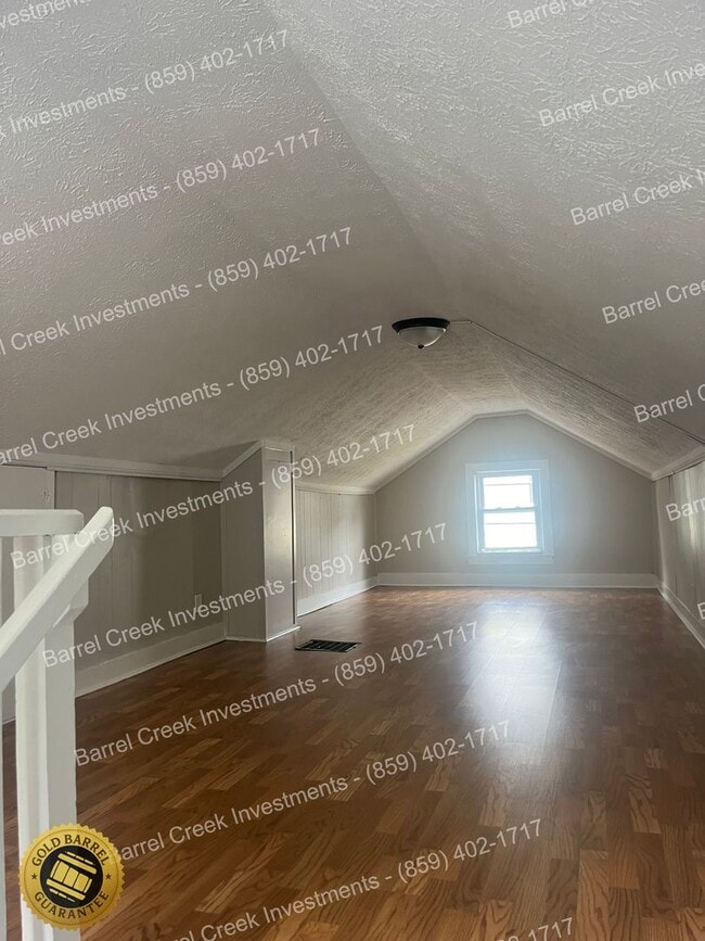 Building Photo - 3-bed 1-Bath House + Unfinished Basement