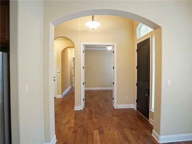 Building Photo - 211 Darwins Way