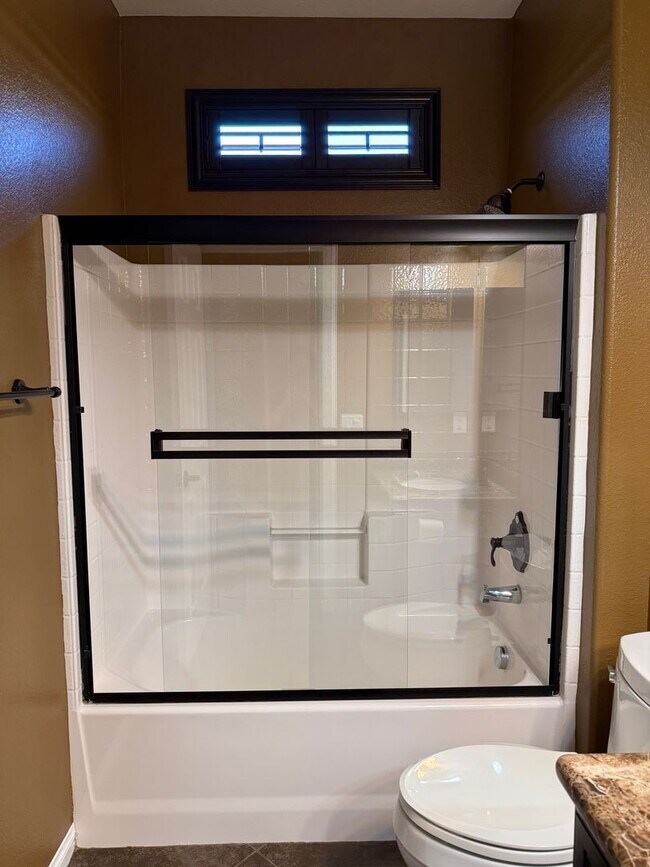 Building Photo - Magnificent Home Located In Guard Gated Tuscany!