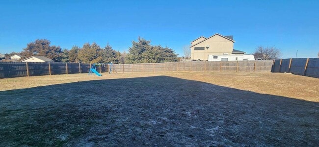 Building Photo - Spacious Home for Rent