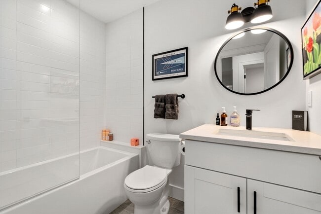 Building Photo - 75 Old Harbor St