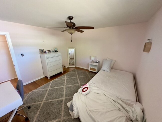 Building Photo - Single Family beauty in Greenville Sound