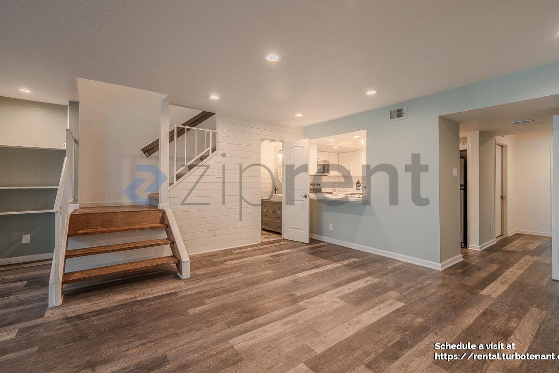 Building Photo - 14911 Wunderlich Dr