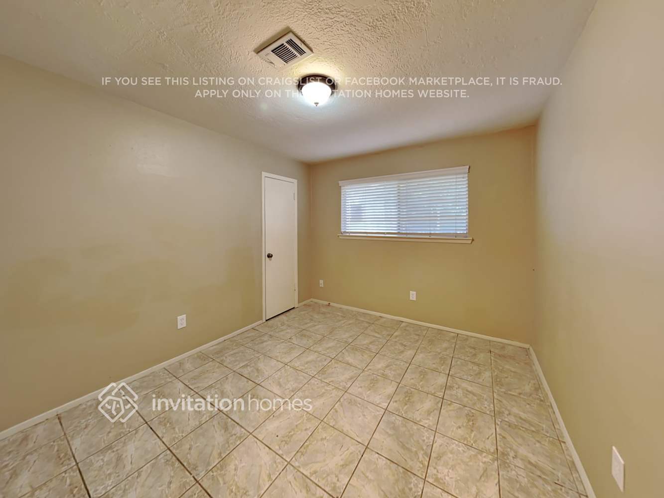 Building Photo - 22610 Meadowgate Dr