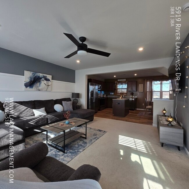 Building Photo - 5919 River Landings Dr