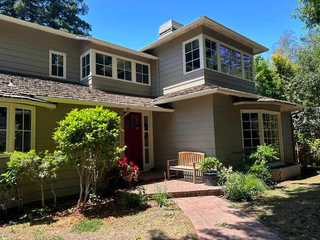 Primary Photo - 245 San Mateo Dr
