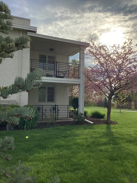 Building Photo - 6204 W Kimberly Rd