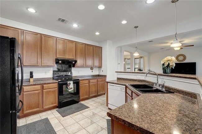 Building Photo - 356 Matthews Ln