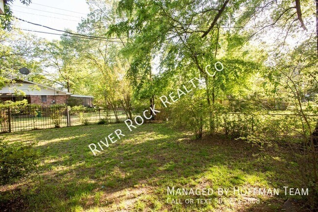 Building Photo - 500 S Mississippi St