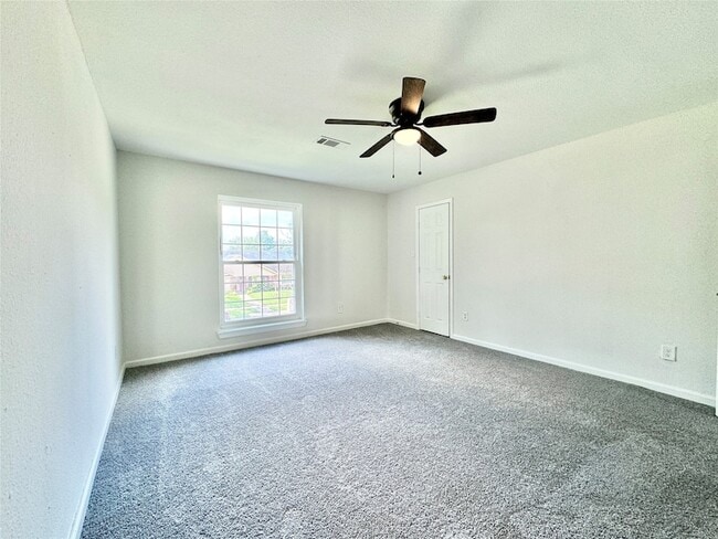 Building Photo - 7914 Oakington Dr