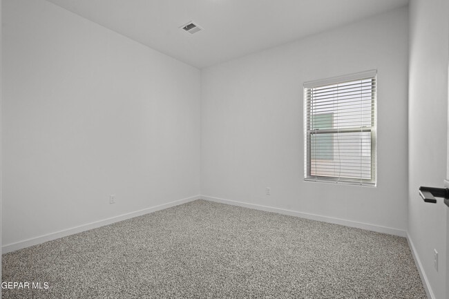 Building Photo - 15165 Destination Ave