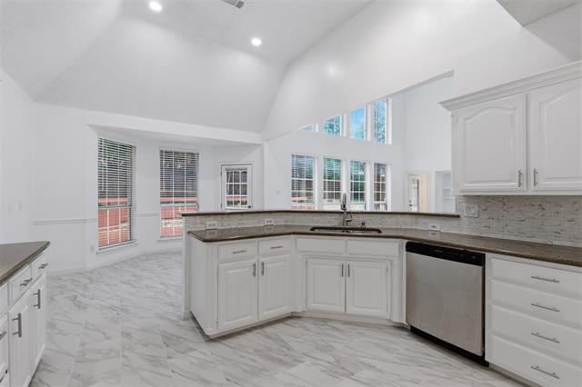 Building Photo - 305 W Mill Valley Dr