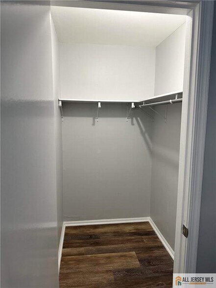 Building Photo - 82 Pennsylvania Way