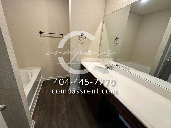 Building Photo - 105 Foley Dr
