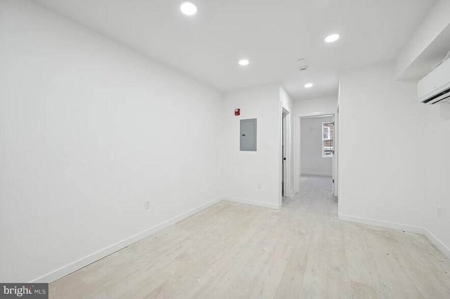 Building Photo - 3413 N 19th St