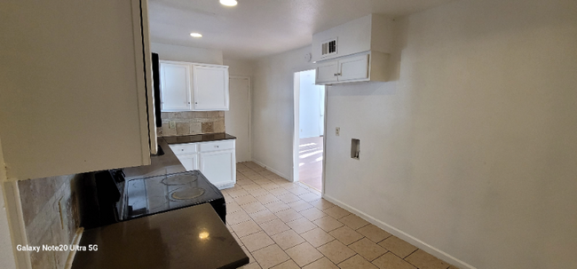 Building Photo - 10852 Cassandra Way