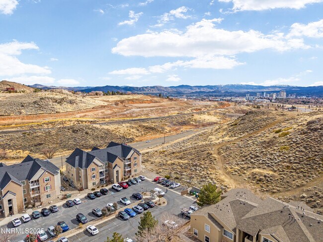 Building Photo - 200 Talus Way